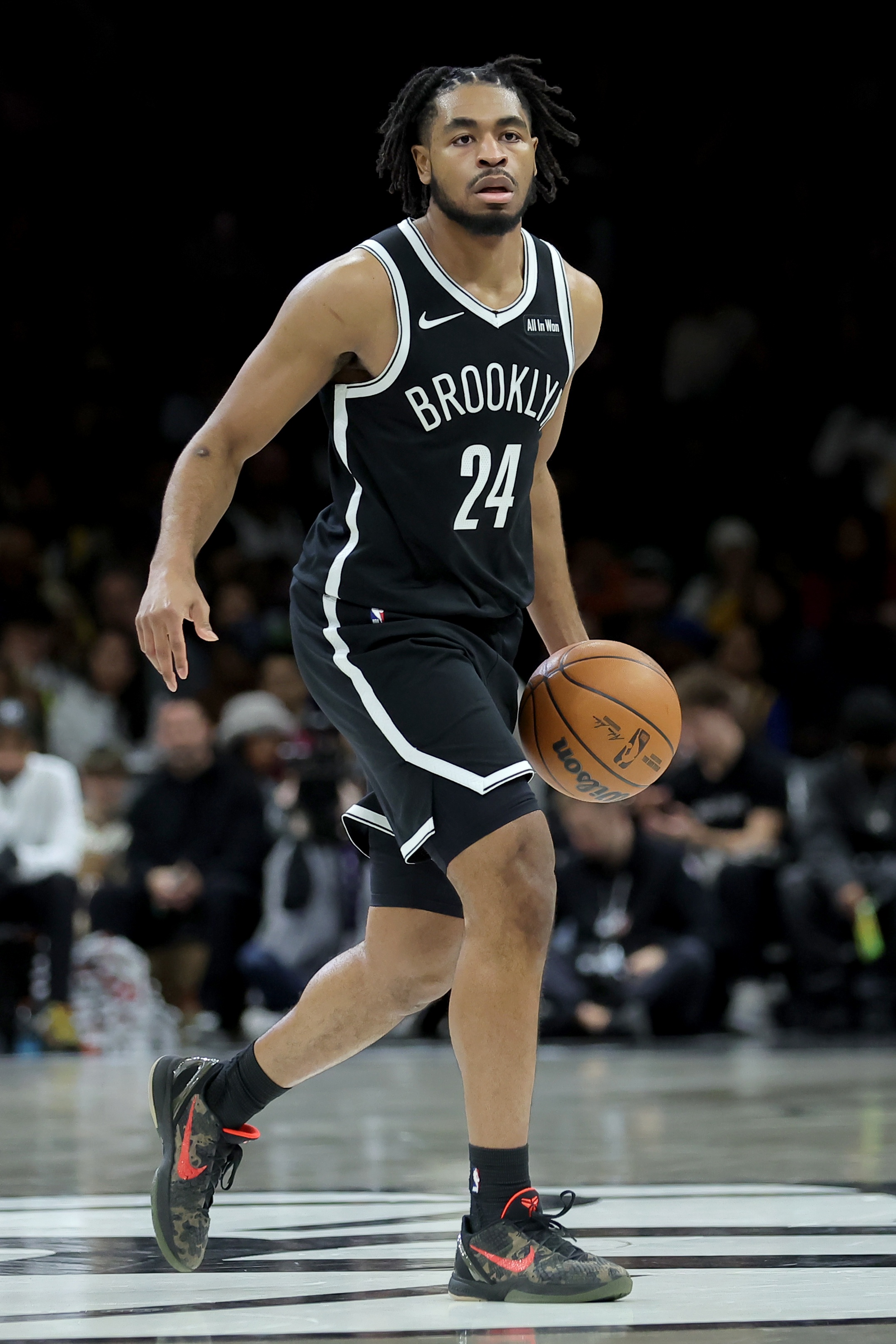 s15外围-托马斯薪水低于中产 可签约任何球队 勇尼骑3支二土球队也能竞争