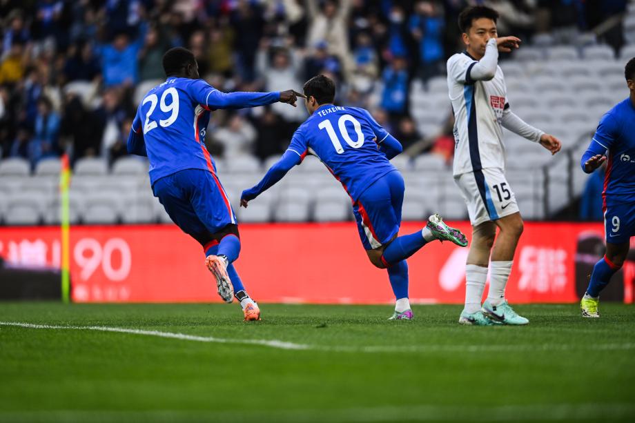 s15竞猜-中超-三外援打入五球 上海申花主场战胜大连英博